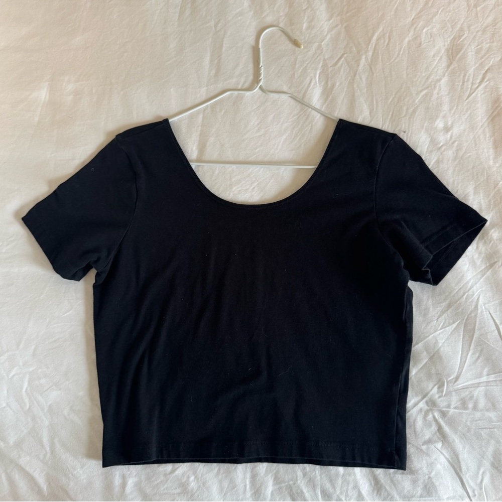 Women's Aqua Black Crop Top.  Black.  Size Small.